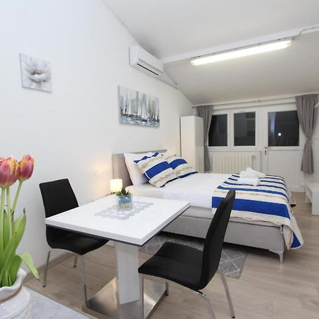 Studio Sunny Rovinj Exterior photo